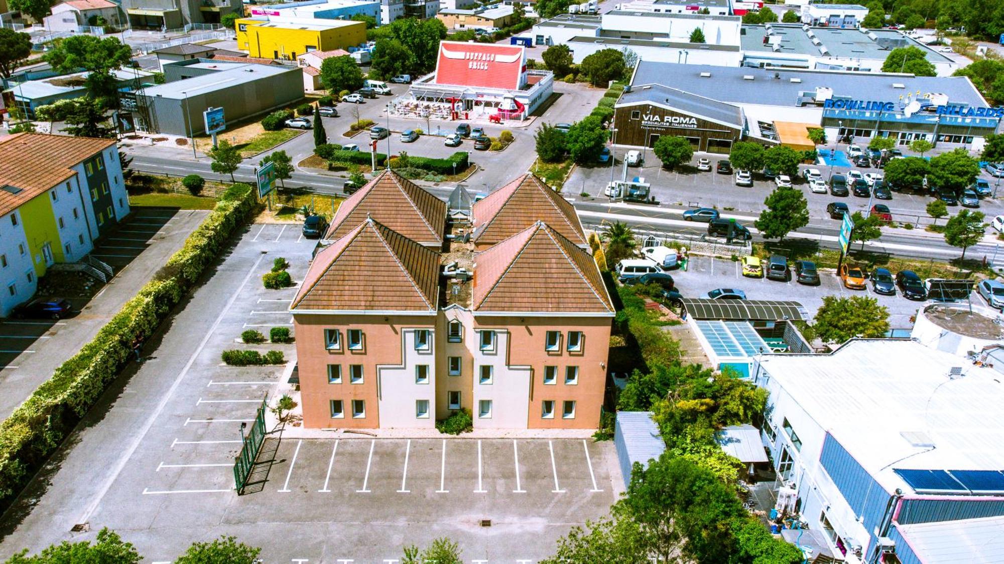 Hotel Face West Le Pontet Exterior foto